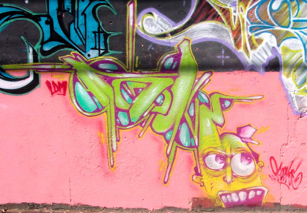 Nou Colors - Playboy por Skolas. #graffiti #streetart #brasil